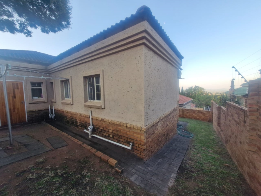3 Bedroom Property for Sale in Safari Gardens North West